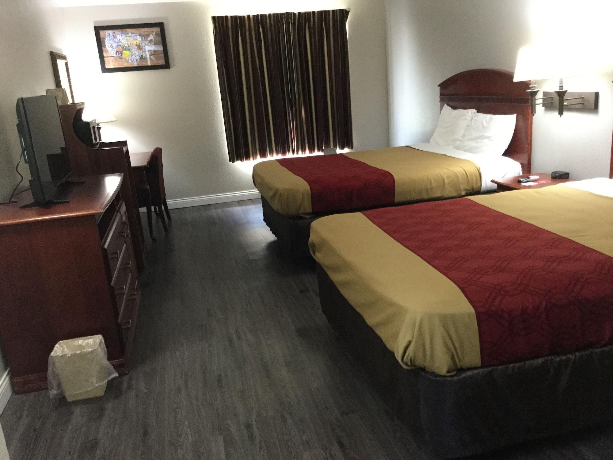 Econo Lodge Lincoln Bagian luar foto